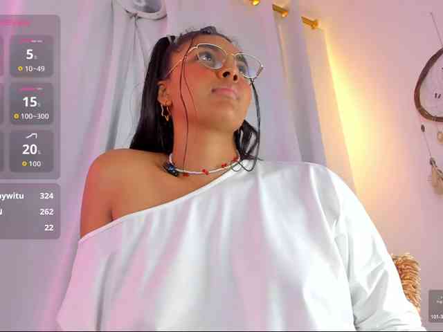 Melodymoore webcam