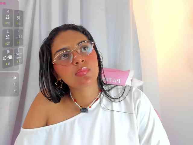Melodymoore webcam