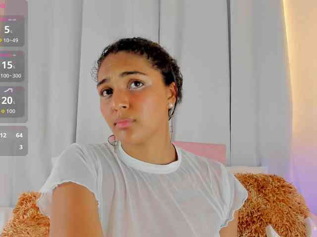 Melodymoore webcam