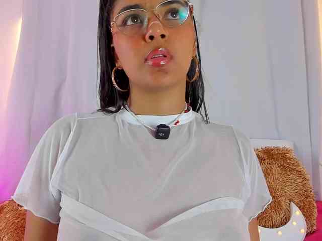 Melodymoore webcam