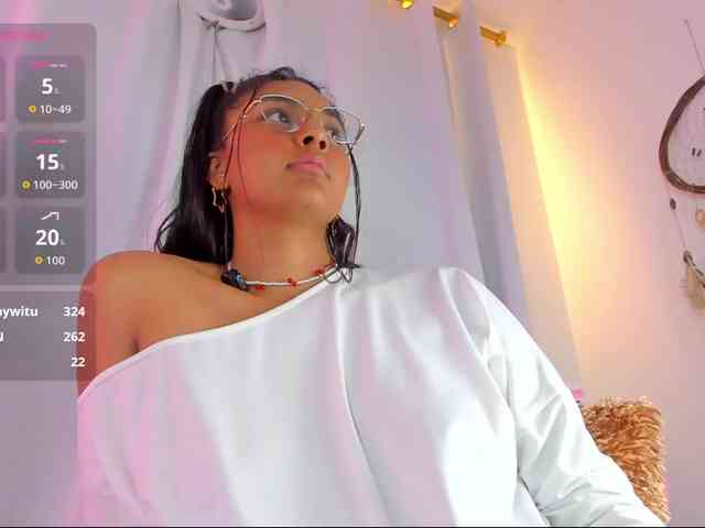 Melodymoore webcam