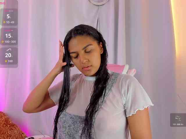 Melodymoore webcam