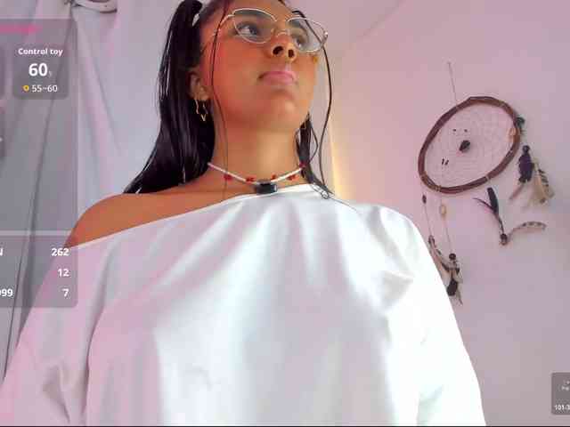 Melodymoore webcam