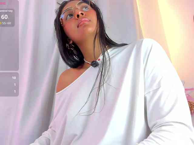 Melodymoore webcam