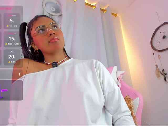 Melodymoore webcam