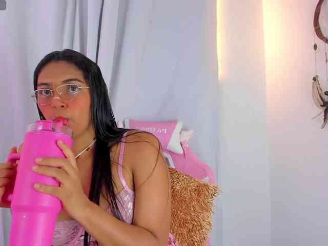 Melodymoore webcam