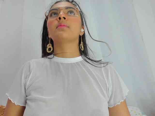 Melodymoore webcam