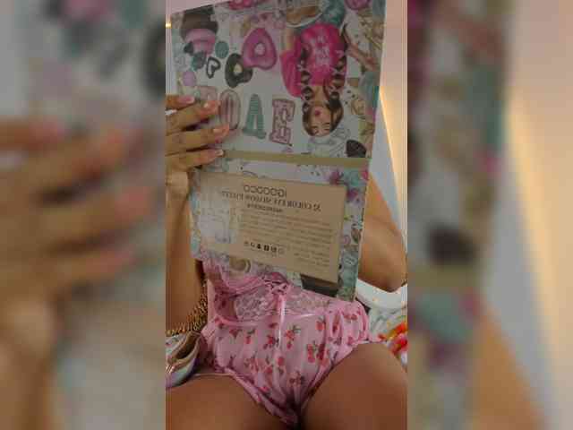 Melodymoore webcam