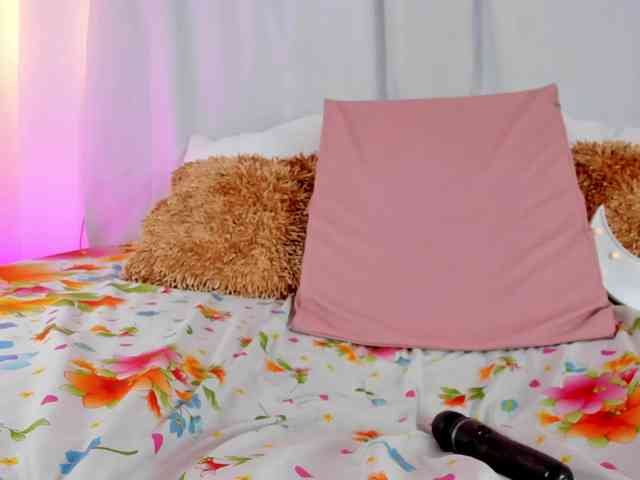 Melodymoore webcam