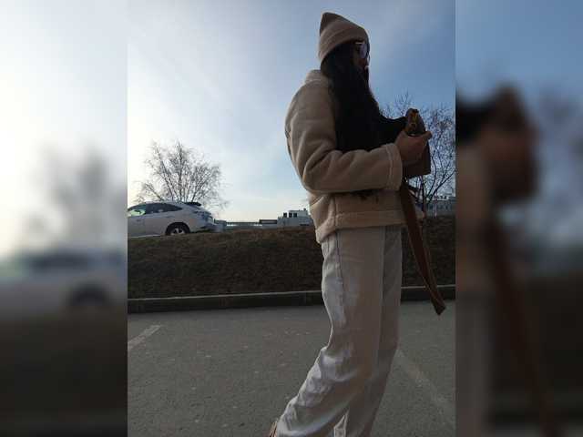 Ymmixxx's BongaCams show and profile