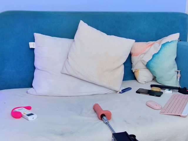 moon-cake live cam on BongaCams