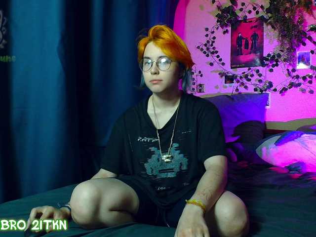 Tricky-Kitsune live cam on BongaCams