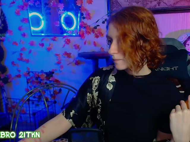 Tricky-Kitsune live cam on BongaCams