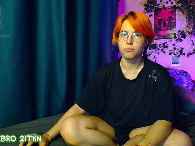 Tricky-Kitsune live cam on BongaCams