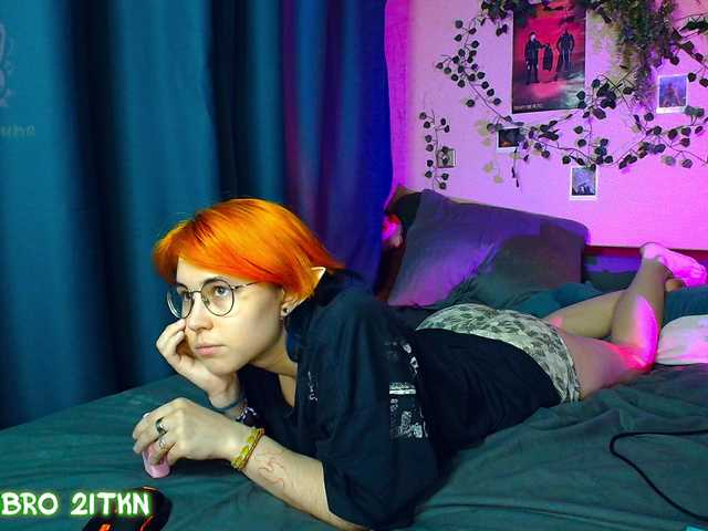 Tricky-Kitsune live cam on BongaCams