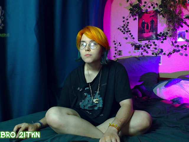 Tricky-Kitsune live cam on BongaCams