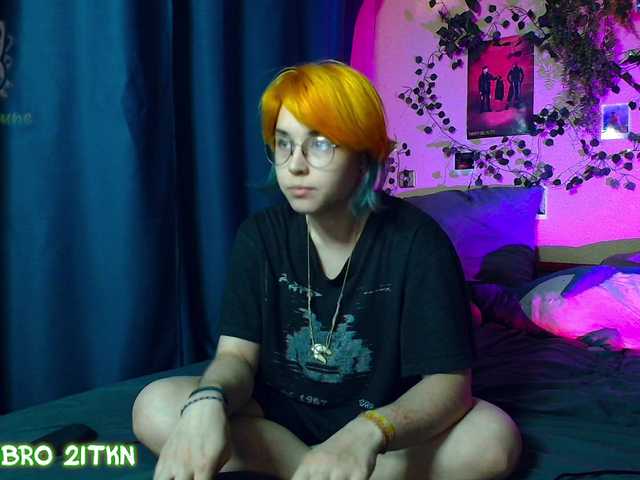 Tricky-Kitsune live cam on BongaCams