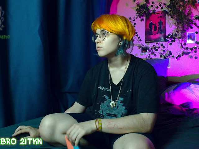 Tricky-Kitsune live cam on BongaCams