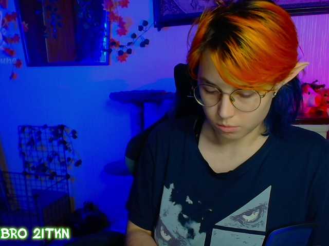 Tricky-Kitsune live cam on BongaCams