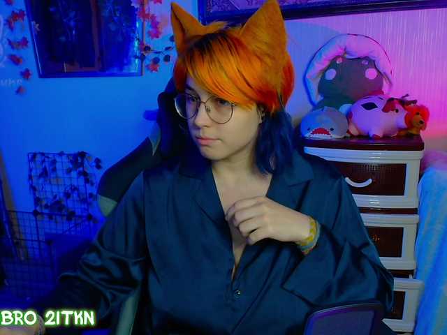 Tricky-Kitsune live cam on BongaCams