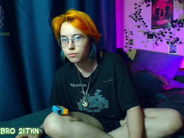Tricky-Kitsune live cam on BongaCams
