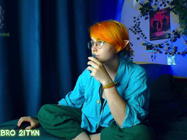 Tricky-Kitsune live cam on BongaCams