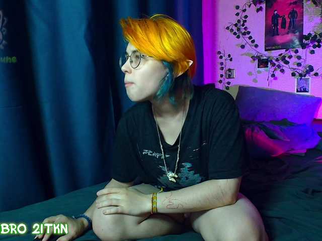 Tricky-Kitsune live cam on BongaCams