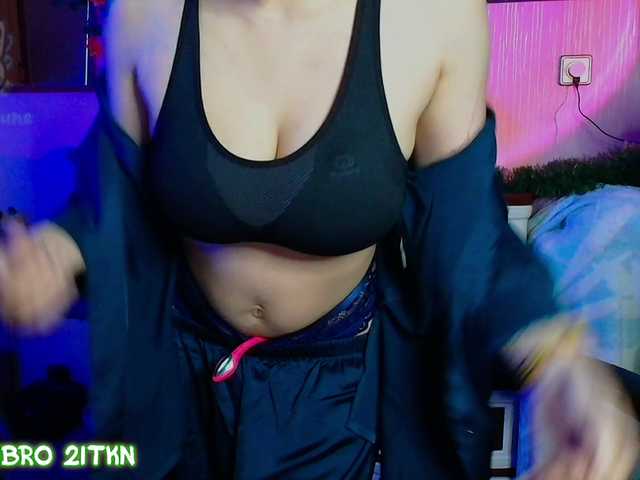 Tricky-Kitsune live cam on BongaCams