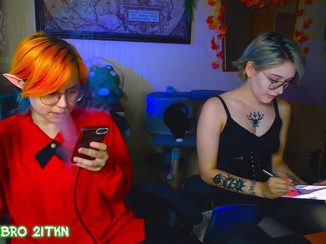 Tricky-Kitsune live cam on BongaCams
