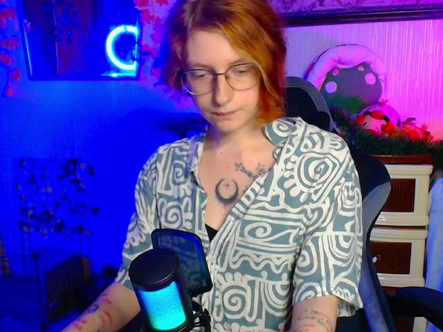 Tricky-Kitsune live cam on BongaCams