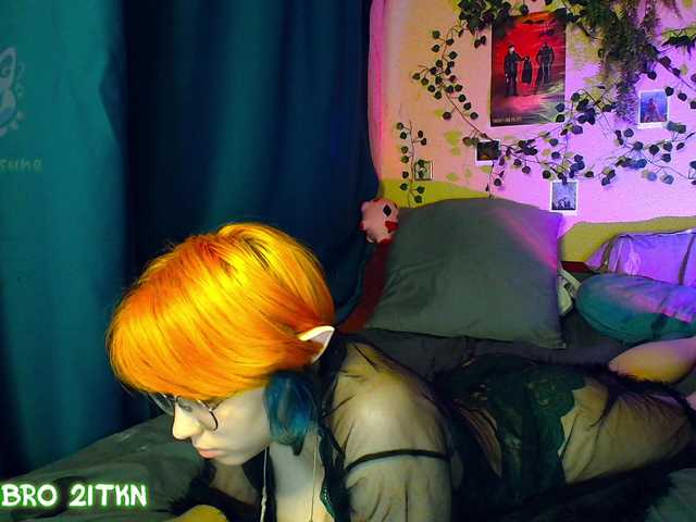 Tricky-Kitsune live cam on BongaCams
