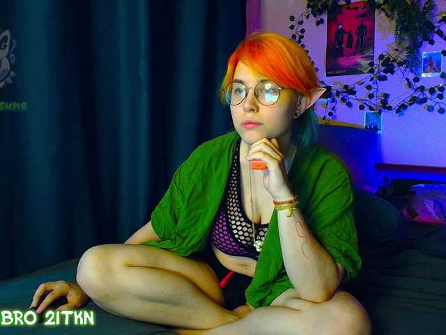 Tricky-Kitsune live cam on BongaCams