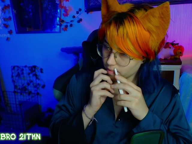 Tricky-Kitsune live cam on BongaCams