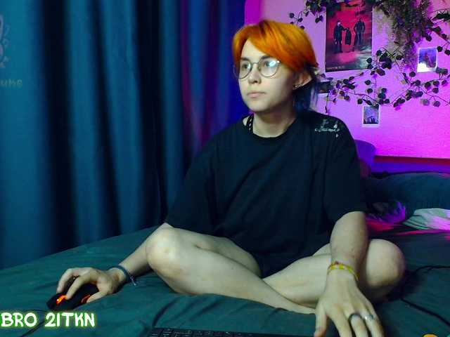 Tricky-Kitsune live cam on BongaCams