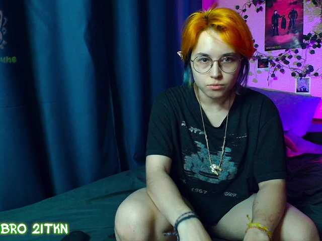 Tricky-Kitsune live cam on BongaCams