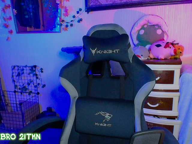 Tricky-Kitsune live cam on BongaCams