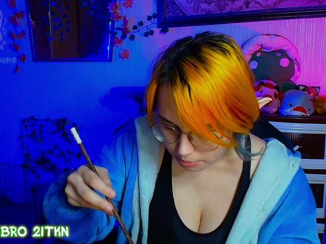 Tricky-Kitsune live cam on BongaCams