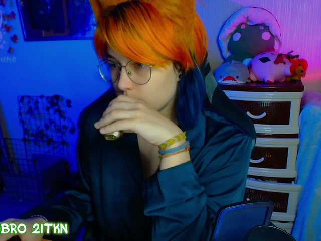 Tricky-Kitsune live cam on BongaCams