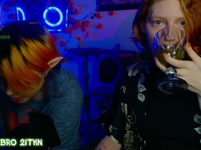 Tricky-Kitsune live cam on BongaCams