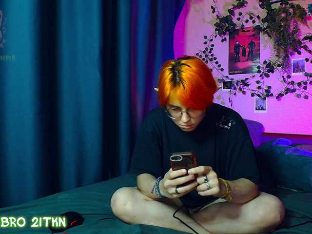 Tricky-Kitsune live cam on BongaCams