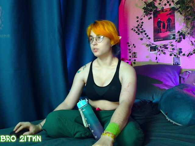 Tricky-Kitsune live cam on BongaCams