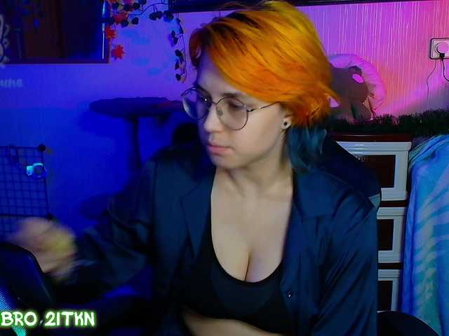 Tricky-Kitsune live cam on BongaCams