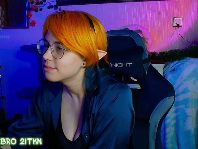 Tricky-Kitsune live cam on BongaCams
