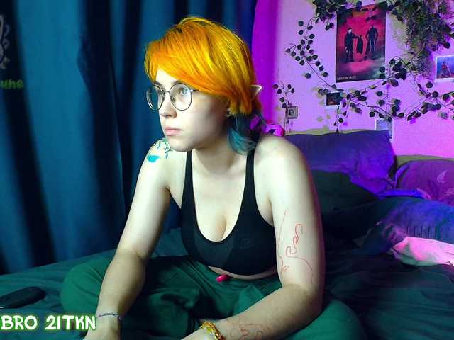 Tricky-Kitsune live cam on BongaCams