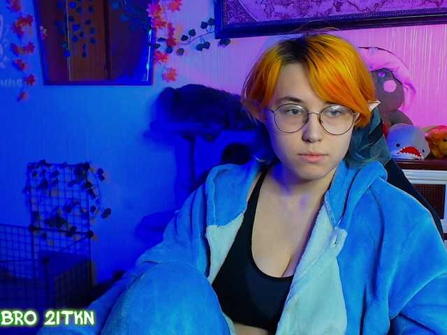 Tricky-Kitsune live cam on BongaCams
