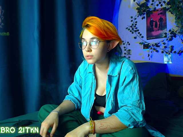 Tricky-Kitsune live cam on BongaCams