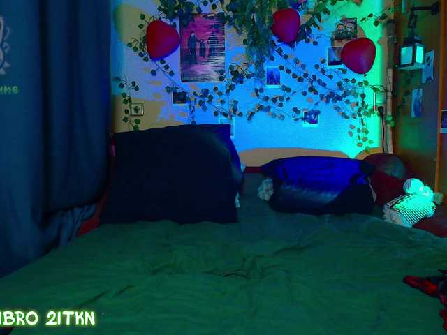 Tricky-Kitsune's BongaCams show and profile