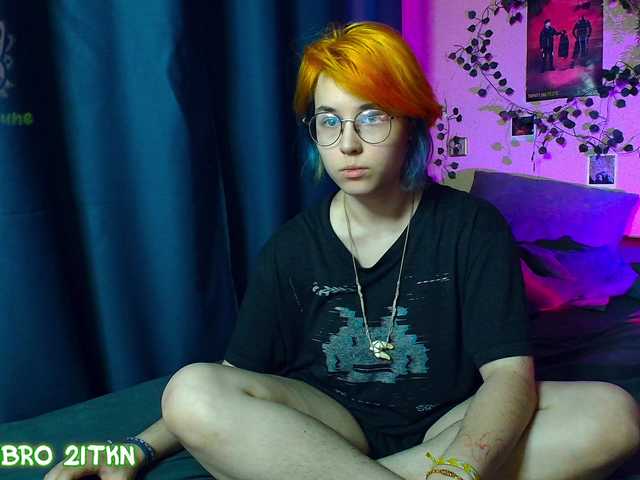 Tricky-Kitsune live cam on BongaCams