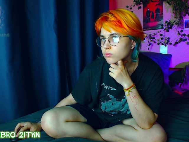 Tricky-Kitsune live cam on BongaCams