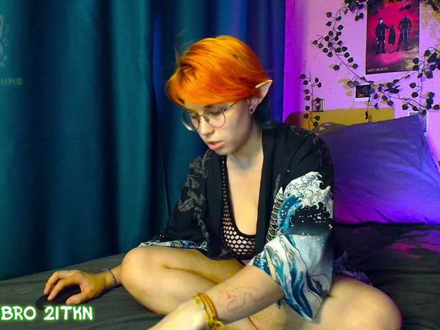 Tricky-Kitsune live cam on BongaCams